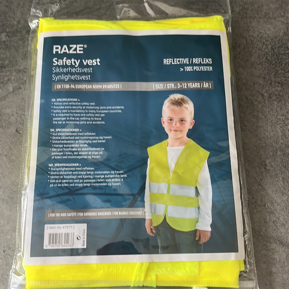 Children safety vest
